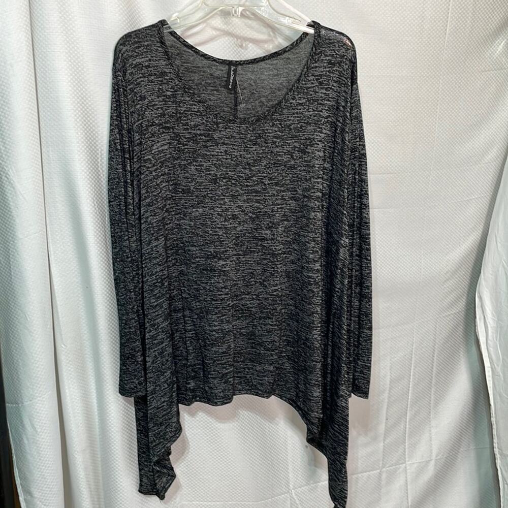 JM Fluerette 3x black grey scoop neck super soft hi low hemline nwt